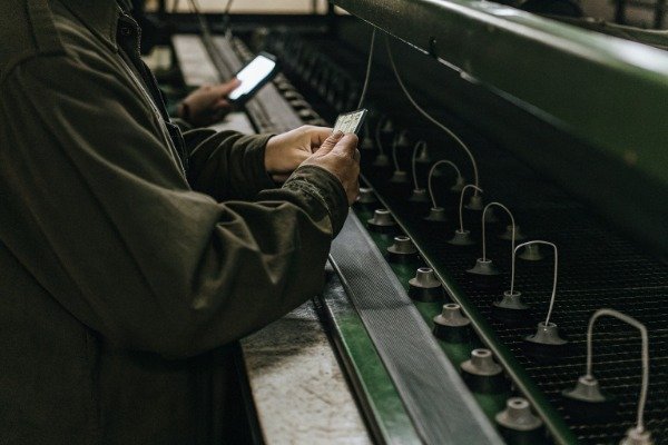 Manage Production Cost Risks