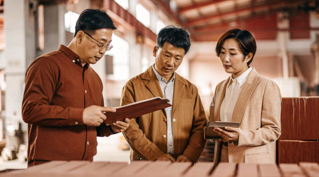 China sourcing agent in factory